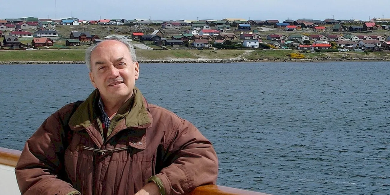 ISLAS MALVINAS — 12