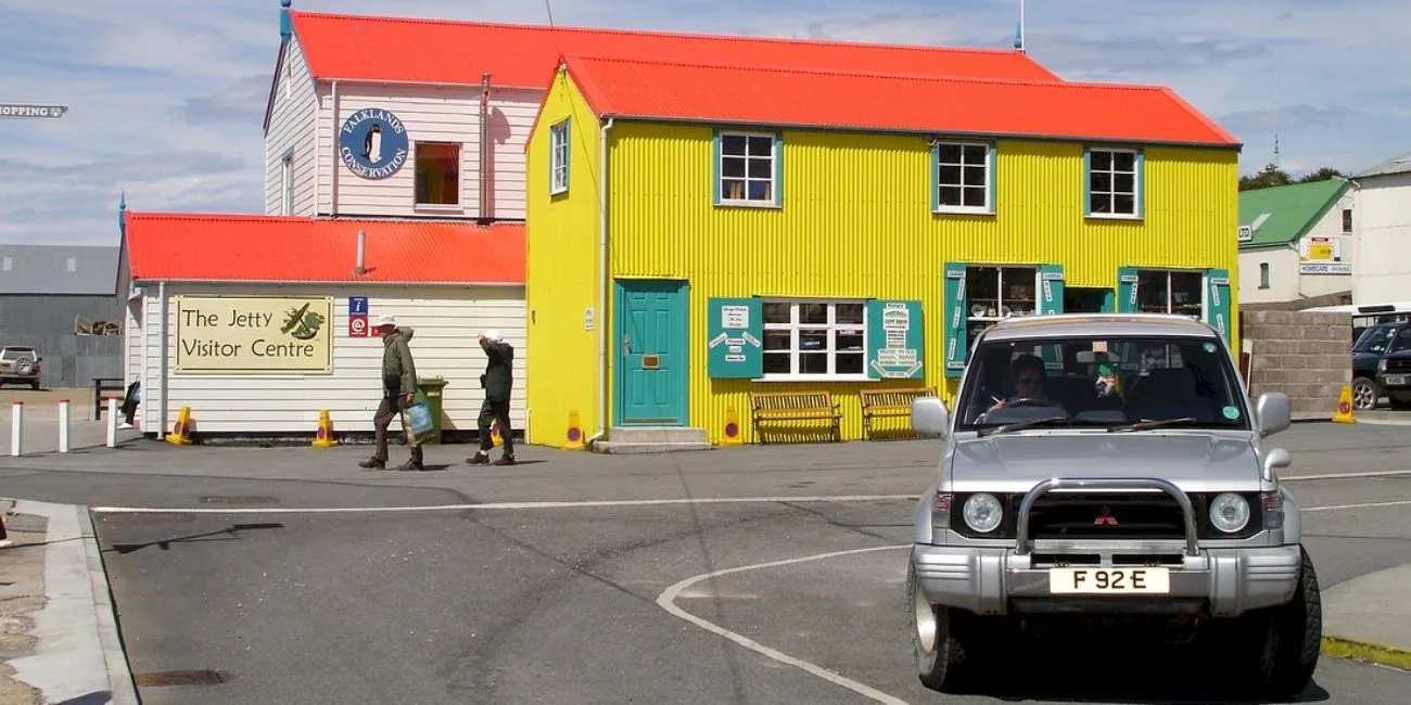 ISLAS MALVINAS — 17