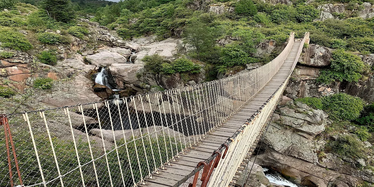 LA CUMBRECITA — 48