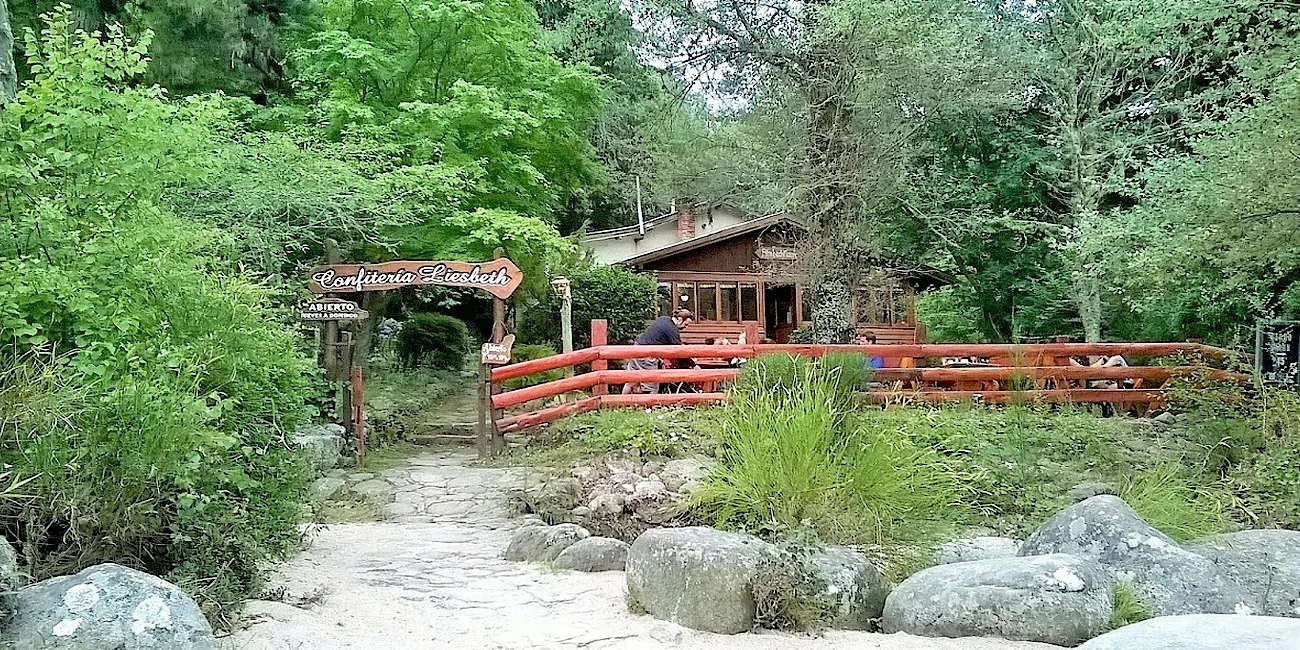 LA CUMBRECITA — 52