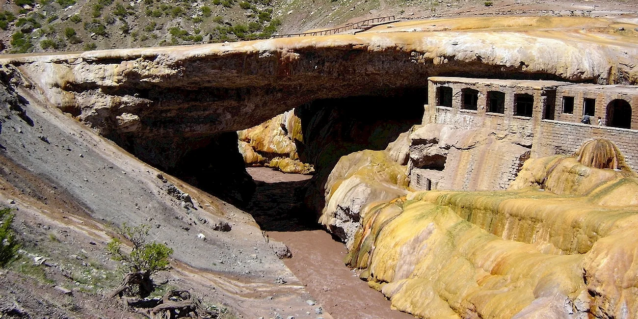 MENDOZA — 38 Puente del Inca