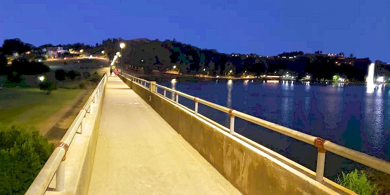 TANDIL — 86 dique