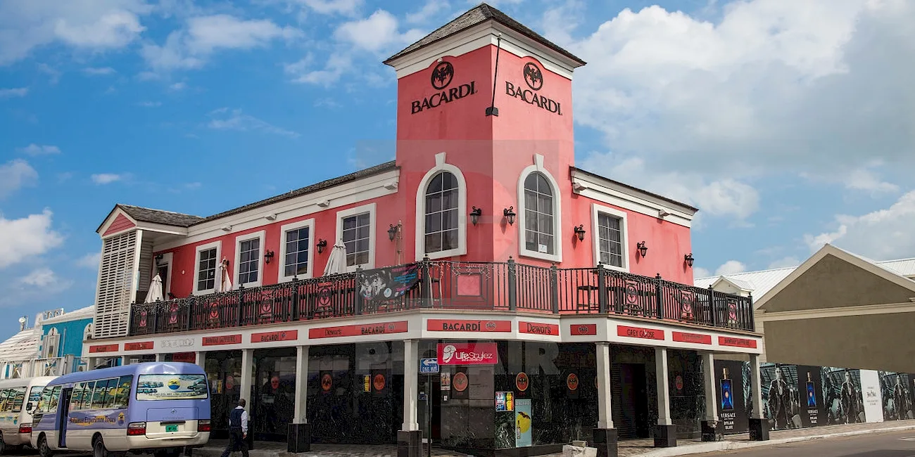 BAHAMAS — 25 BayStreet