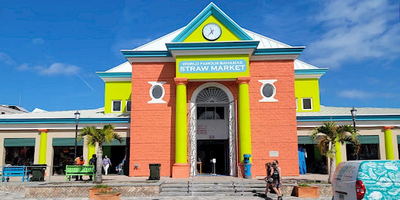 BAHAMAS — 34 StrawMarket