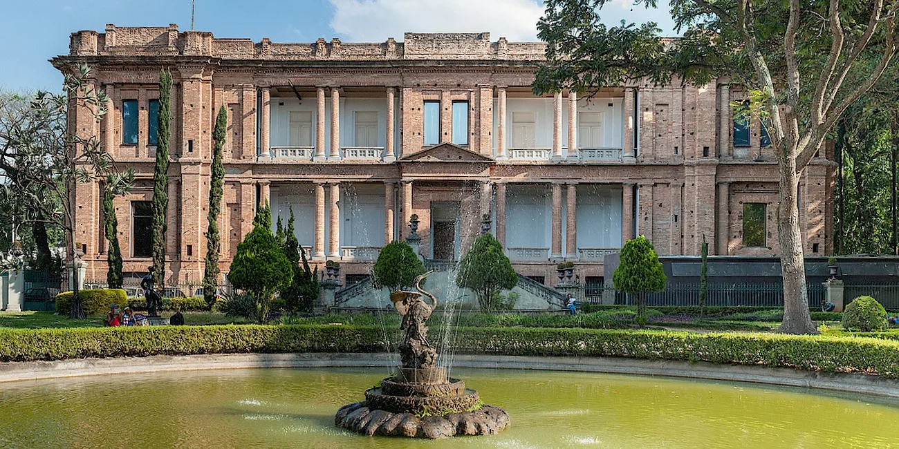 TRES CIUDADES BRASILEÑAS — 33