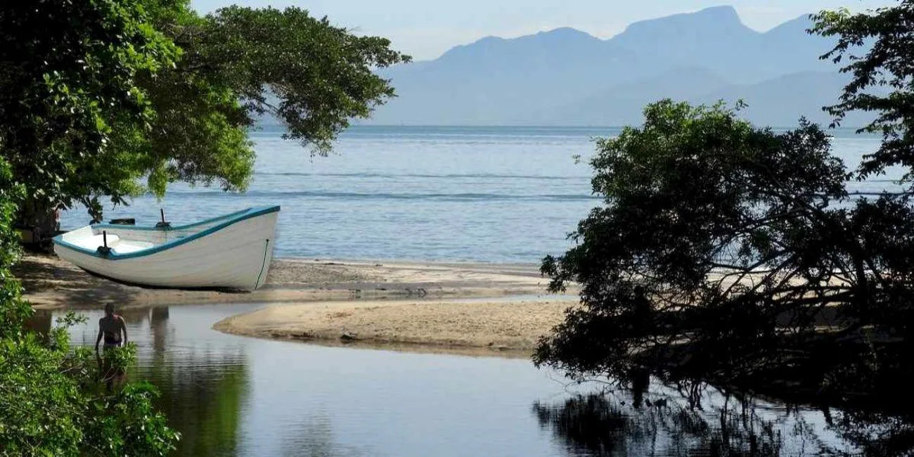 ILHA GRANDE E ILHABELA — 11