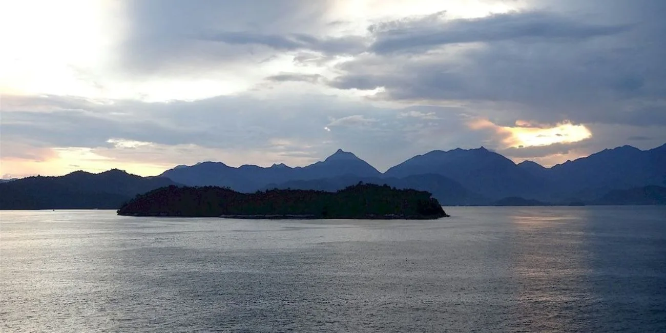 ILHA GRANDE E ILHABELA — 25
