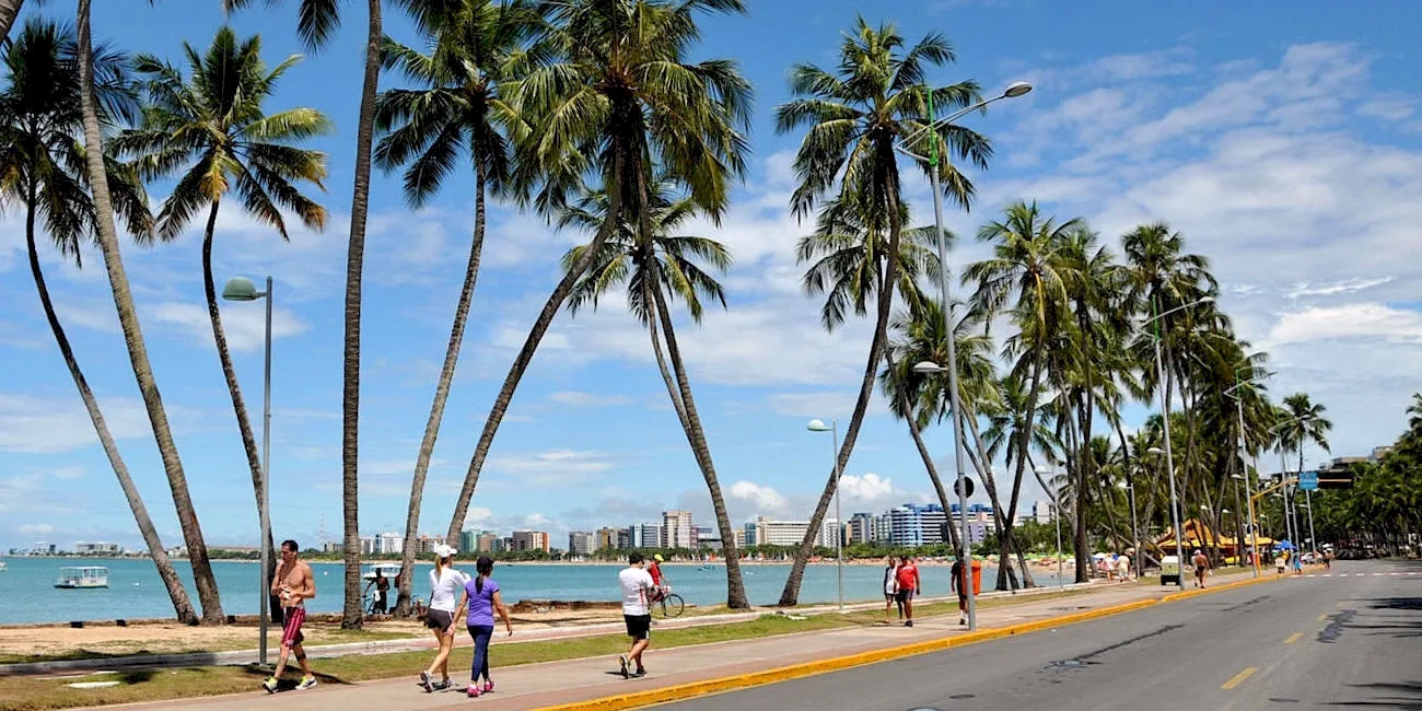 MACEIÓ E ILHÉUS — 11