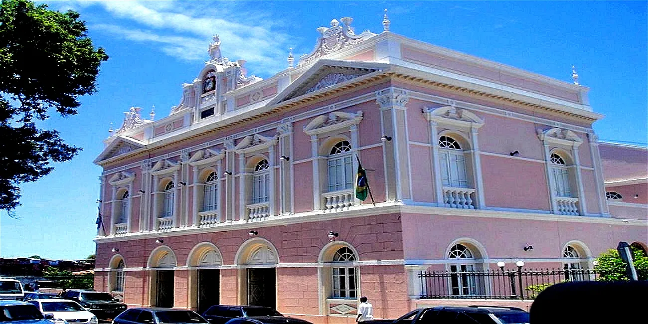 MACEIÓ E ILHÉUS — 15