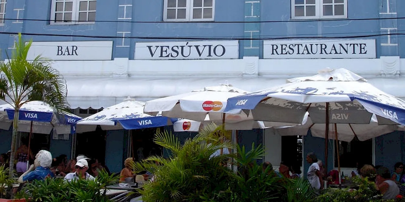 MACEIÓ E ILHÉUS — 38
