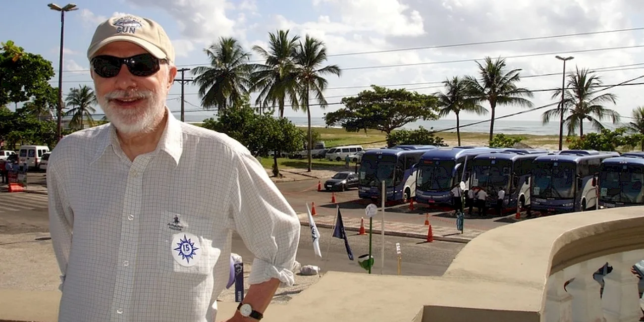 MACEIÓ E ILHÉUS — 49