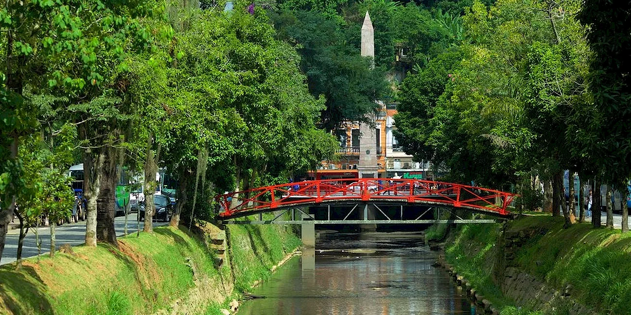 PETRÓPOLIS — 32