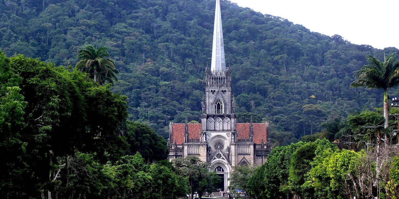 PETRÓPOLIS — 34