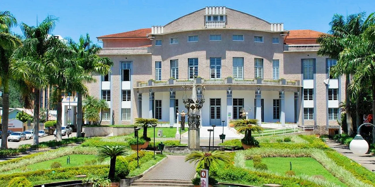 BLUMENAU Y CAMBORIÚ — 18 teatro_carlos_gomes