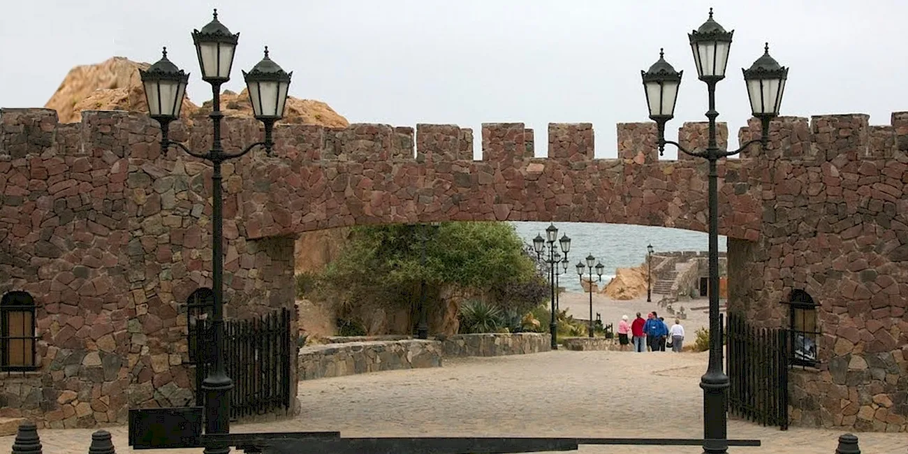 COQUIMBO Y LA SERENA — 04 fuerte