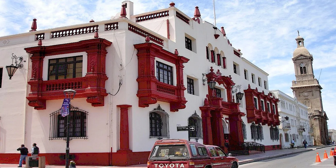 COQUIMBO Y LA SERENA — 18