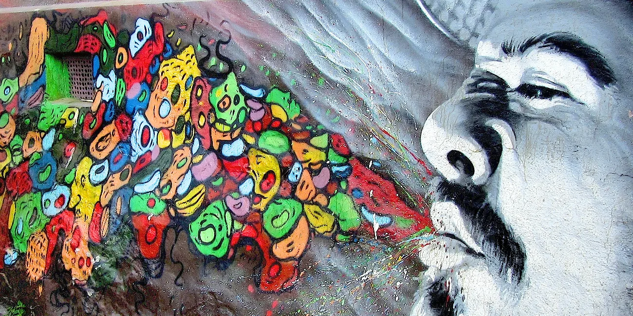 VIÑA DEL MAR — 45 Graffiti AndresSerna SoplandoColores