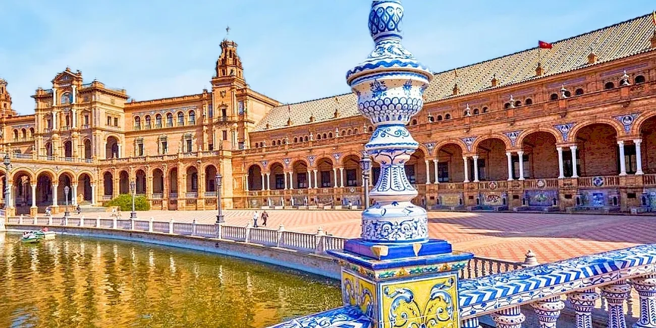 ANDALUCÍA — 35 PlazaEspana1