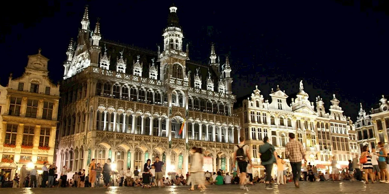 EUROPA DE NOCHE — 05 bruselas