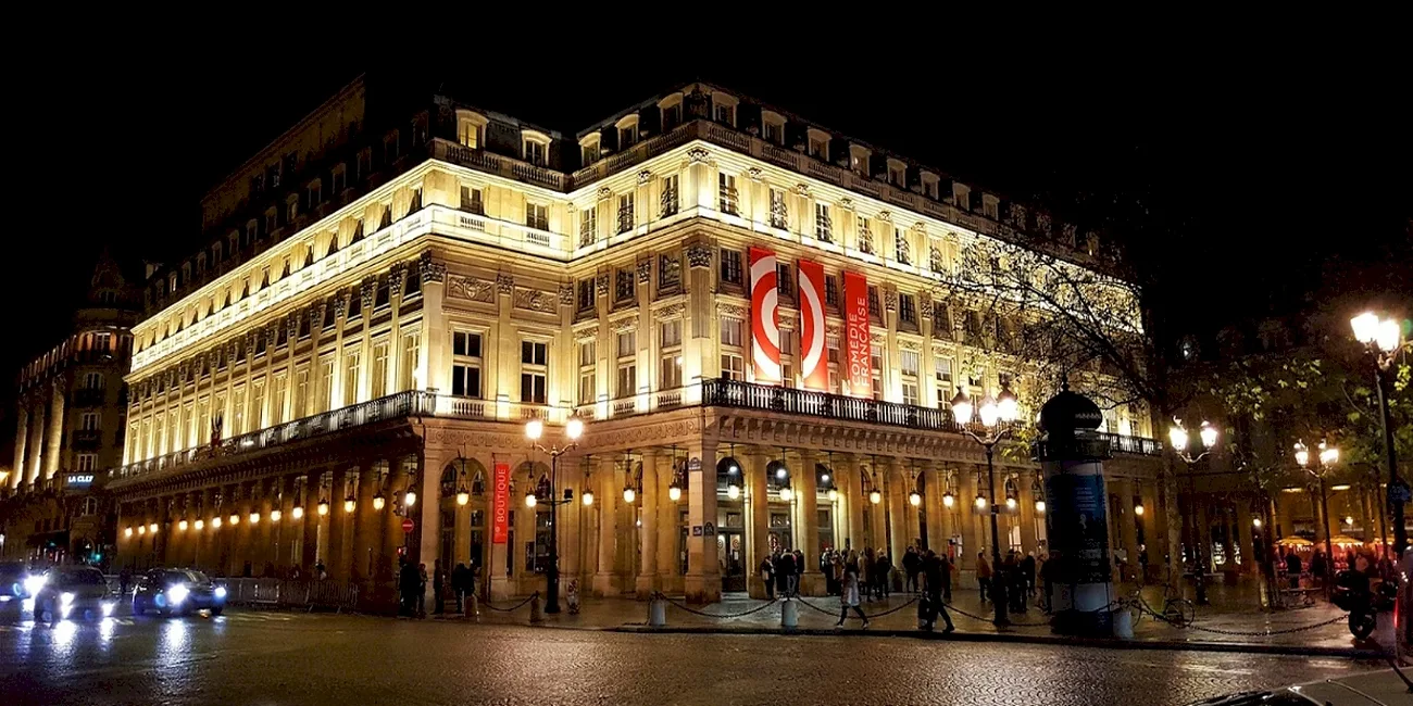 EUROPA DE NOCHE — 16 paris