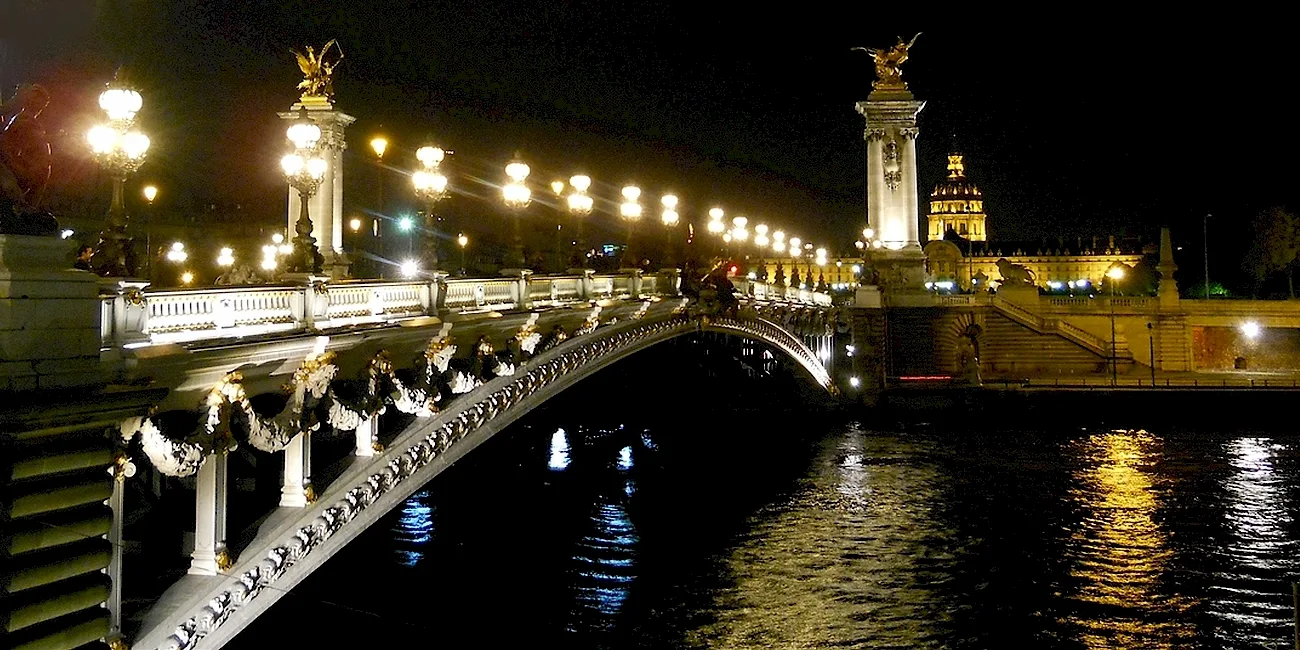 EUROPA DE NOCHE — 17 paris