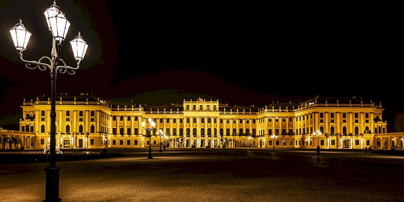 EUROPA DE NOCHE — 27 viena