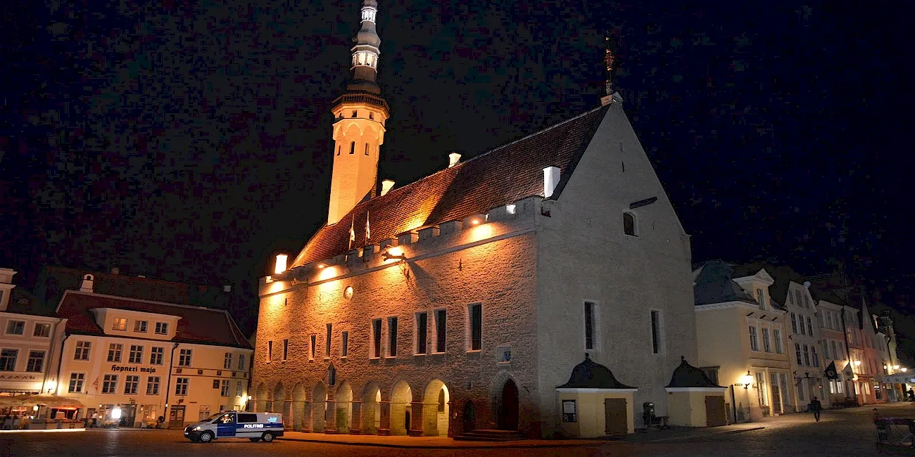 EUROPA DE NOCHE — 45 tallin