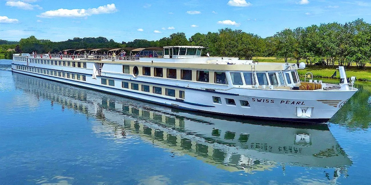 SWISS PEARL — barco