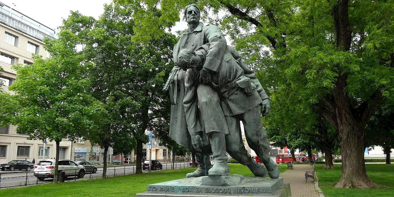 BRATISLAVA — 33