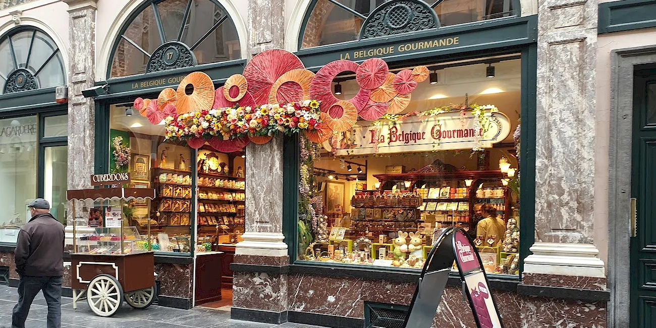 BRUSELAS — 12 GaleriesRoyales