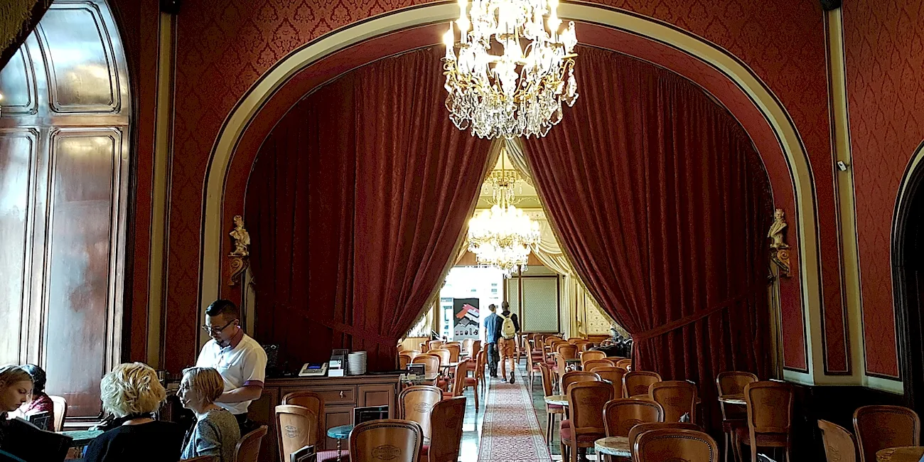 BUDAPEST — 33