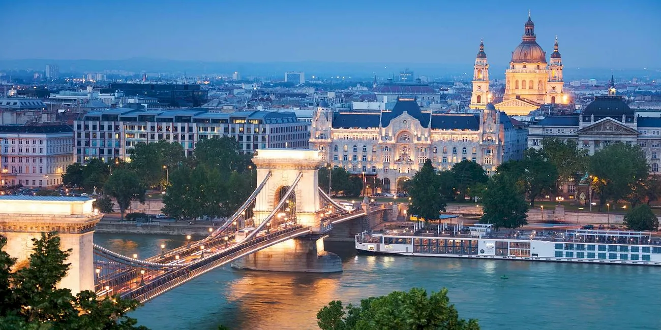 BUDAPEST — 64a