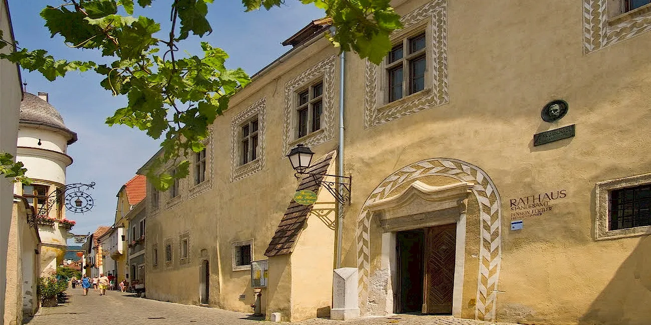 DÜRNSTEIN — 13