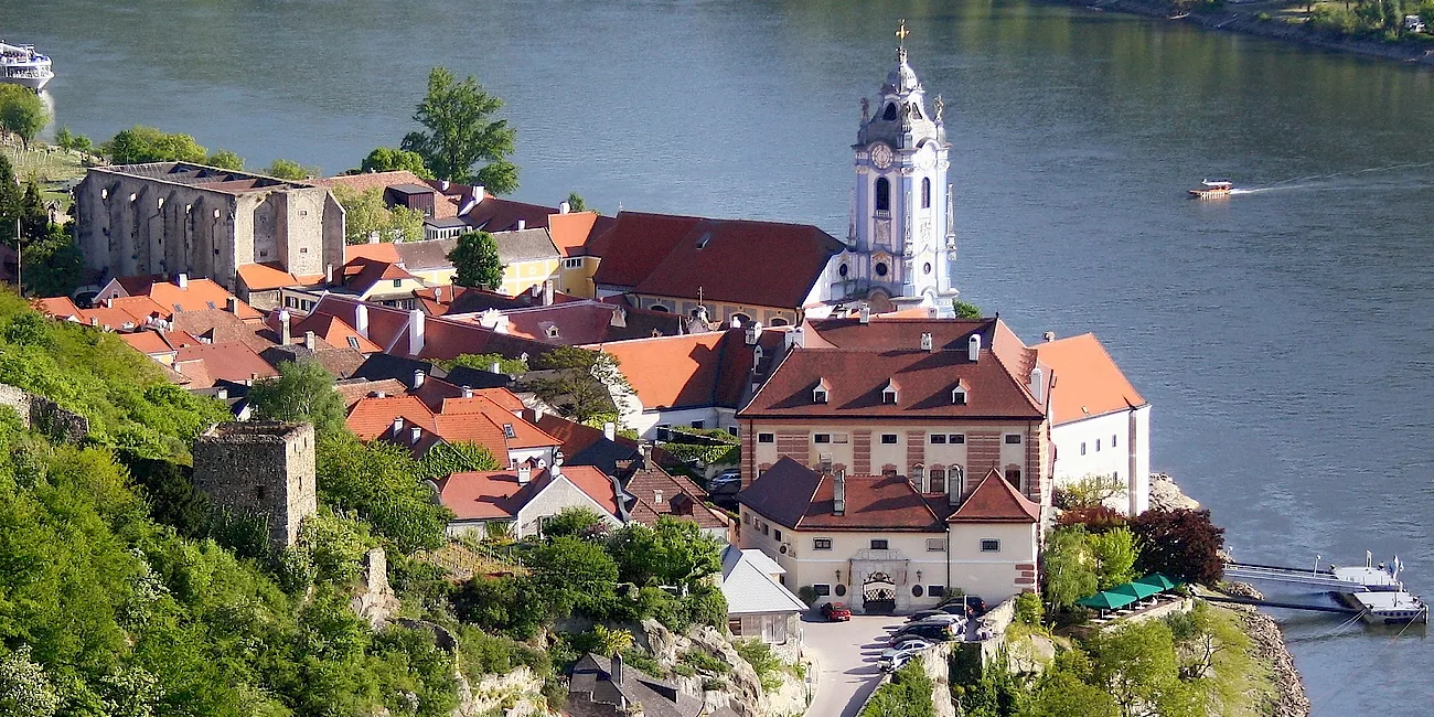 DÜRNSTEIN — 22a