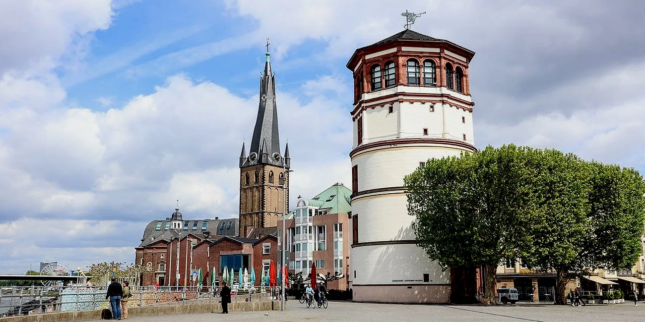 DÜSSELDORF — 19