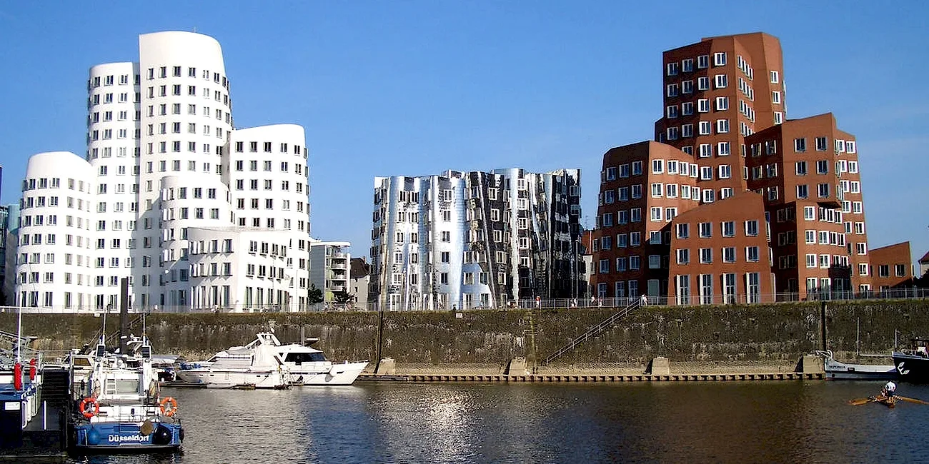 DÜSSELDORF — 46