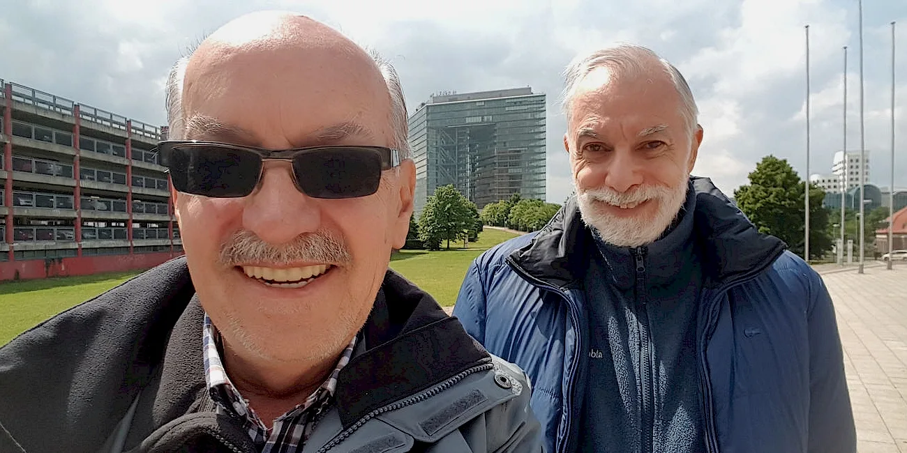 DÜSSELDORF — 53