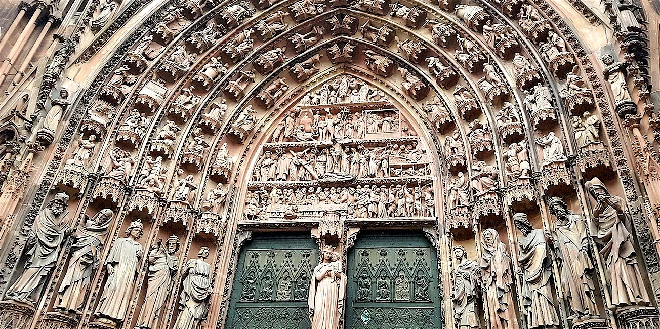 ESTRASBURGO — 16