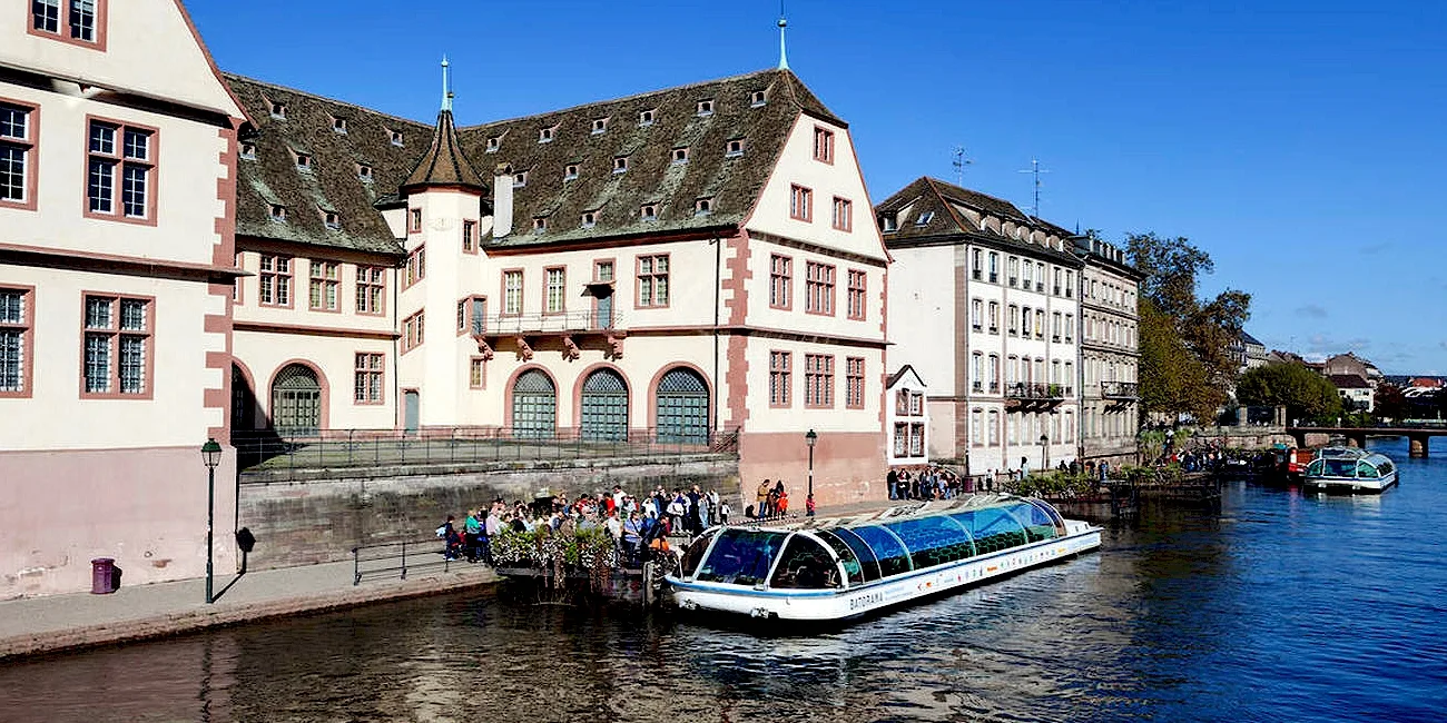 ESTRASBURGO — 25