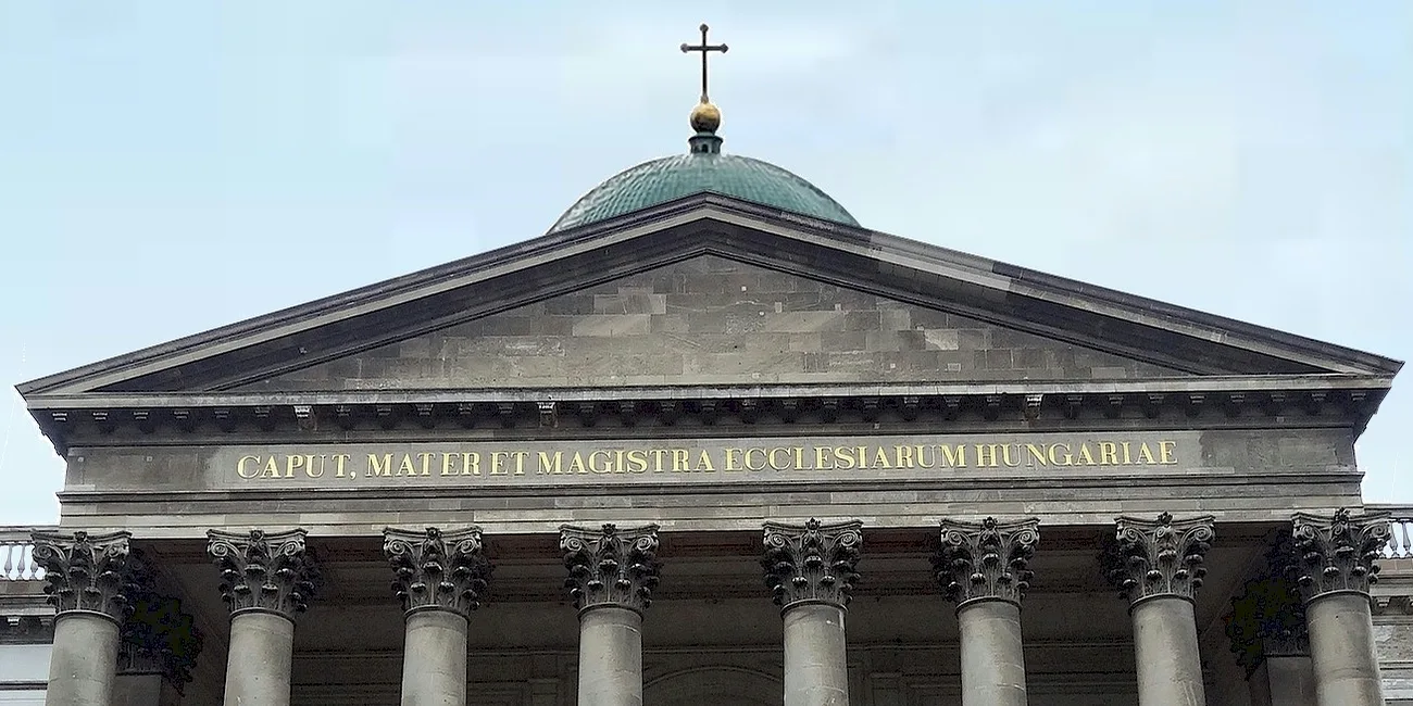 ESZTERGOM — 07