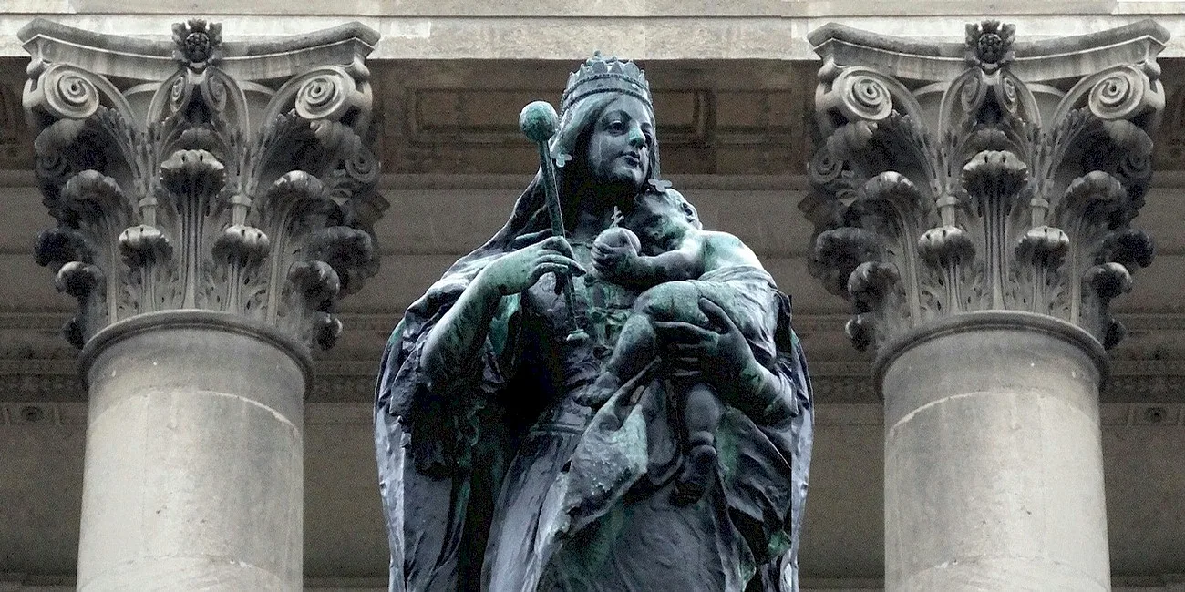 ESZTERGOM — 08