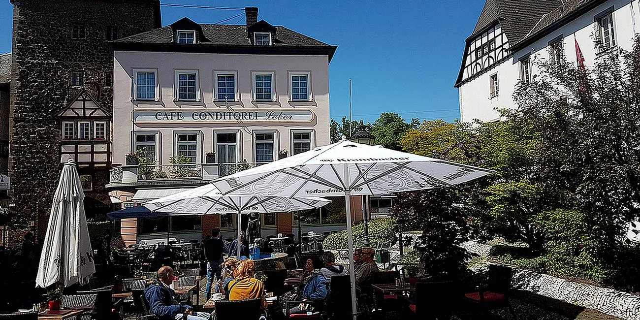 LINZ AM RHEIN — 11