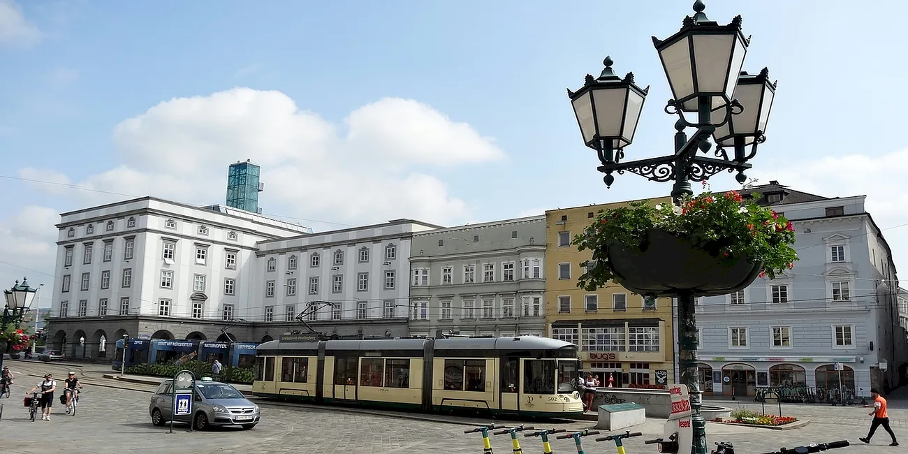 LINZ — 23