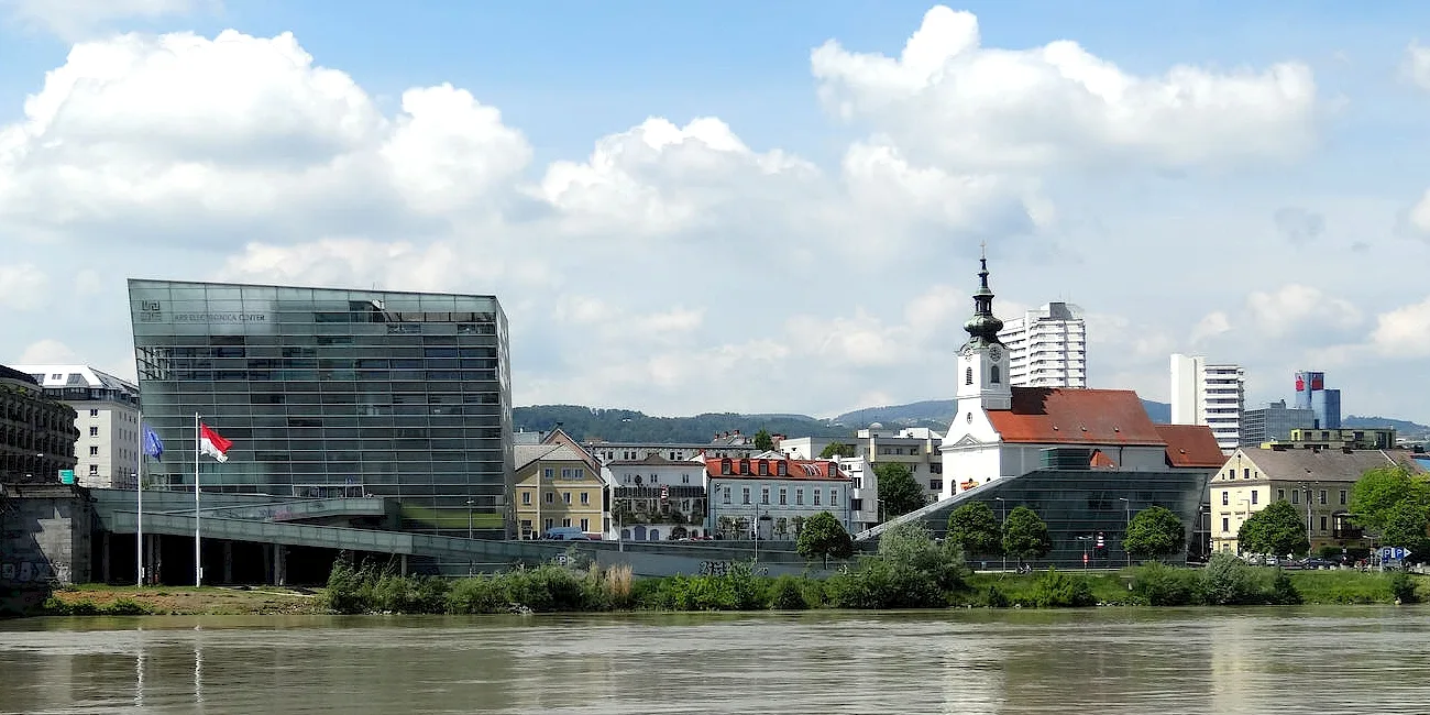 LINZ — 35