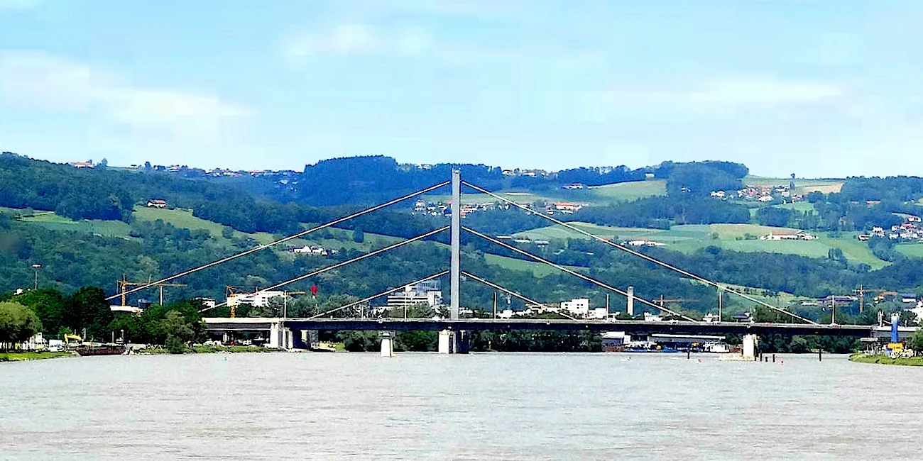 LINZ — 36