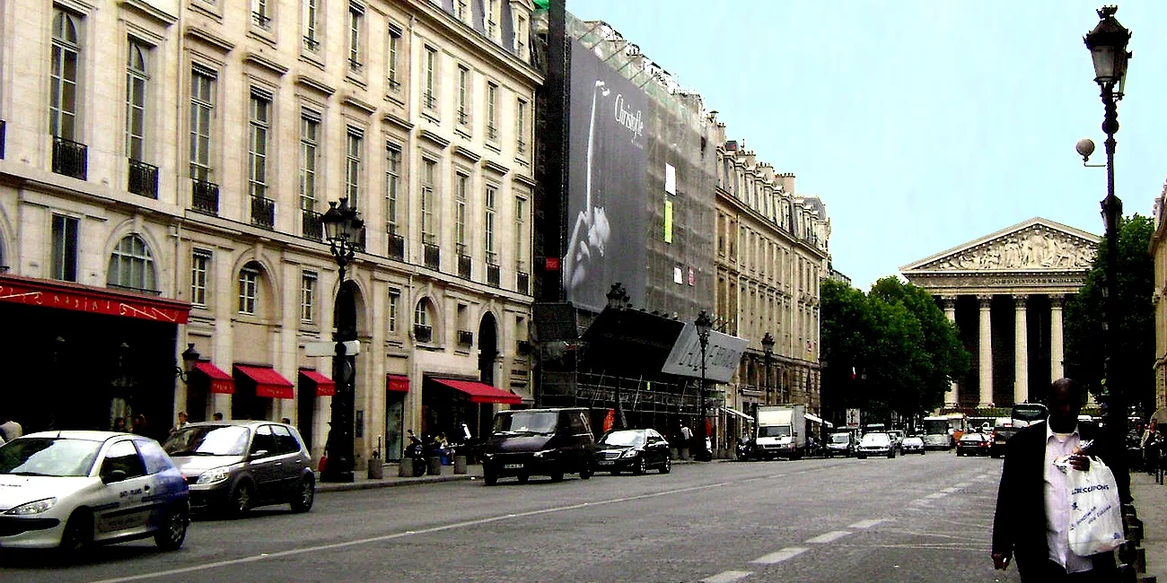 PARÍS — 00