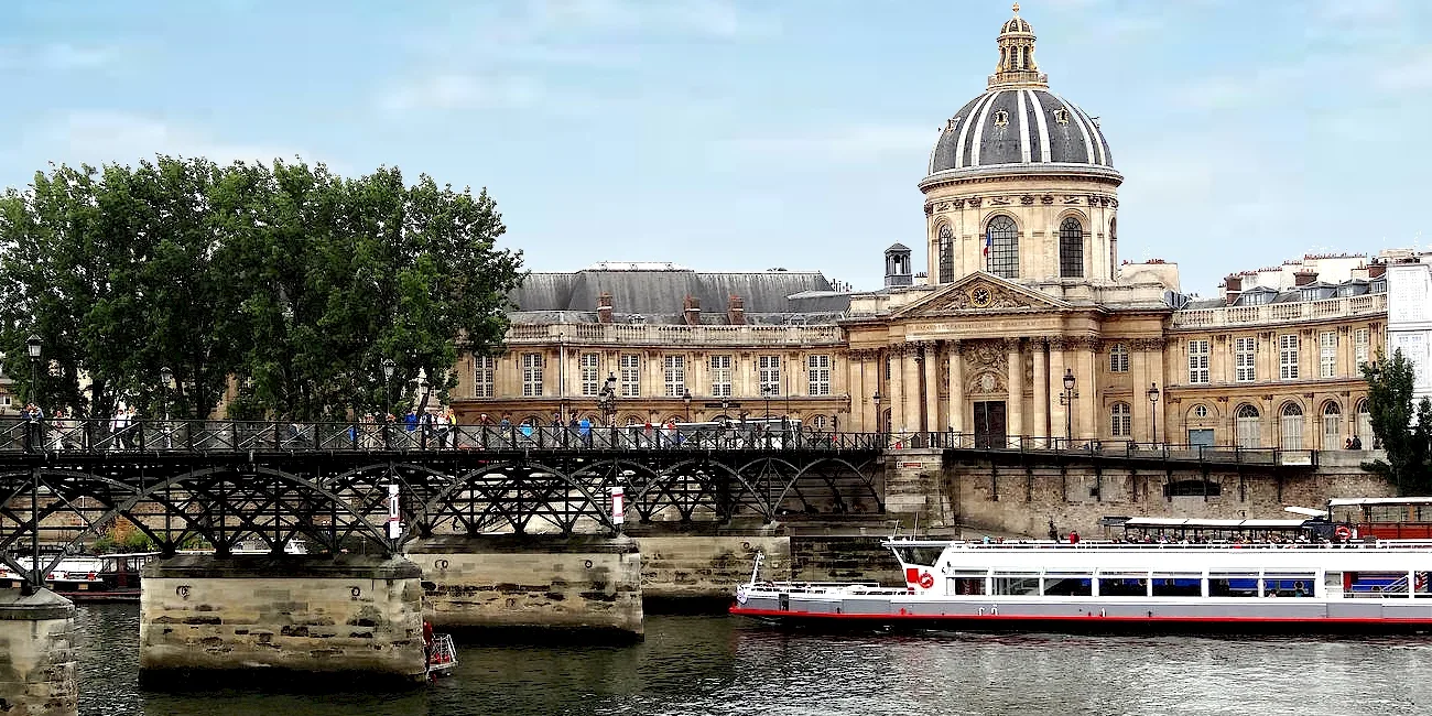 PARÍS — 02