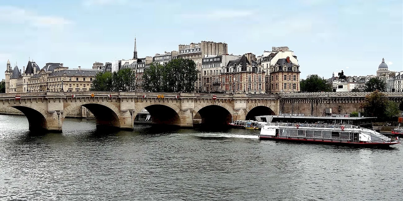 PARÍS — 06