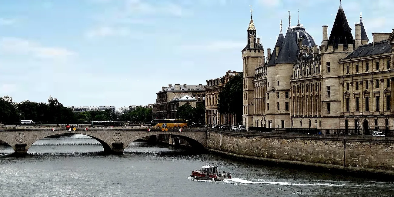 PARÍS — 07