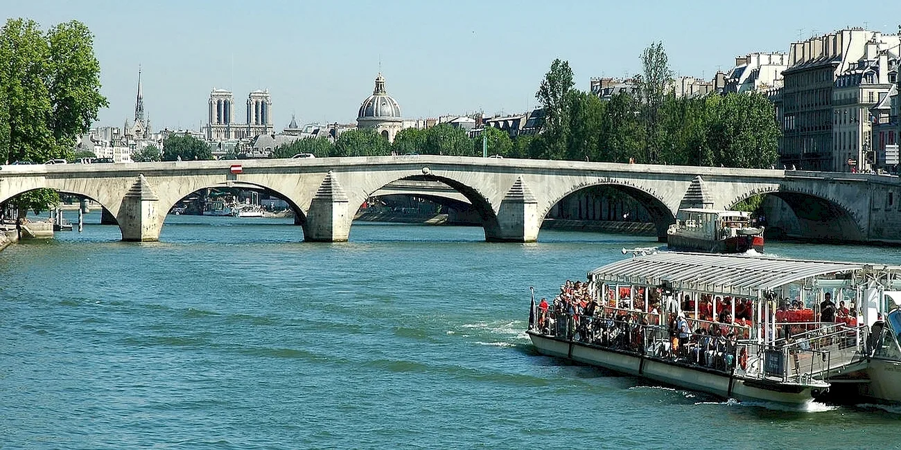 PARÍS — 12